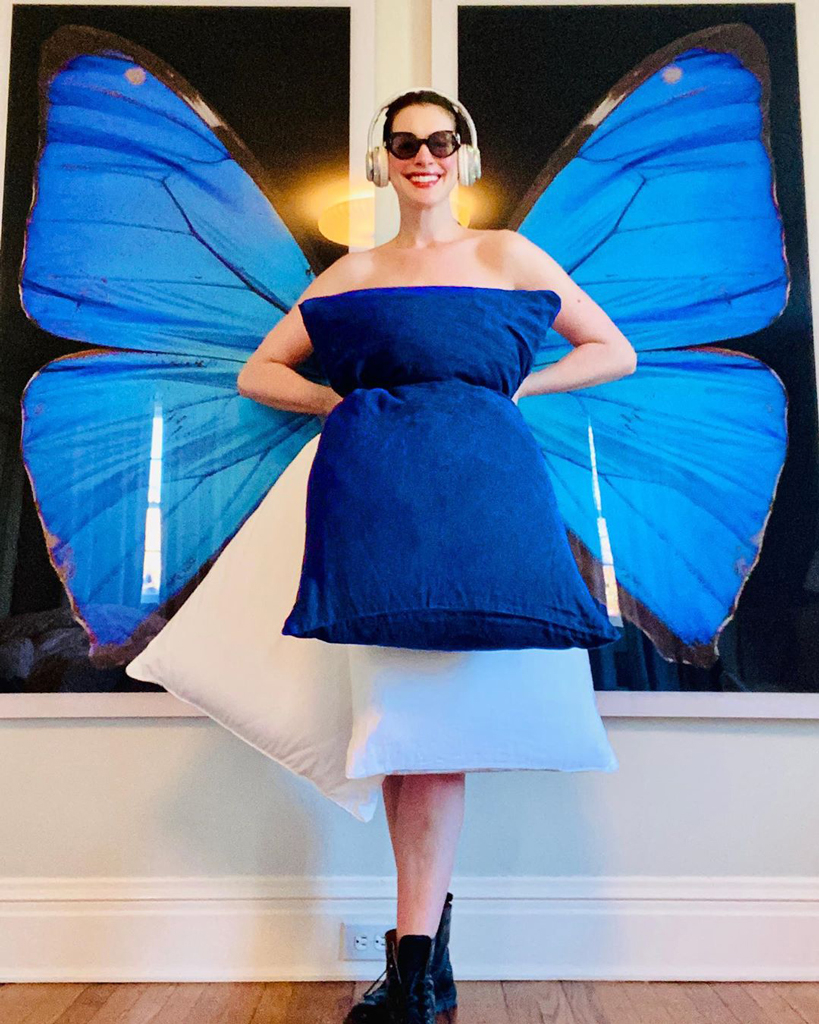 Anne Hathaway Does Pillow Challenge 5 ANNE HATHAWAY PARTICIPATES IN VIRAL PILLOW CHALLENGE